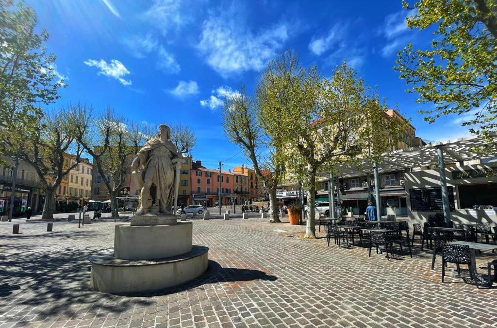 La Maison De Lily, Cosy Dans Le Vieux-Hyeres, Parking Gratuit エクステリア 写真